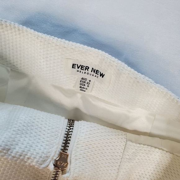 Ever New Melbourne Exposed Zipper White Midi Skirt - Picture 4 of 11